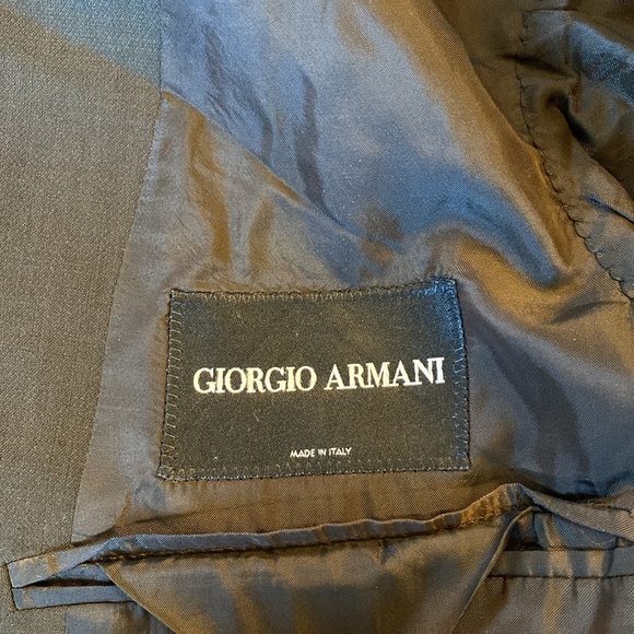 Giorgio Armani 2 pieces suit 100% wool men’s size 40 Slim fit pant 30*28” - Picture 2 of 16